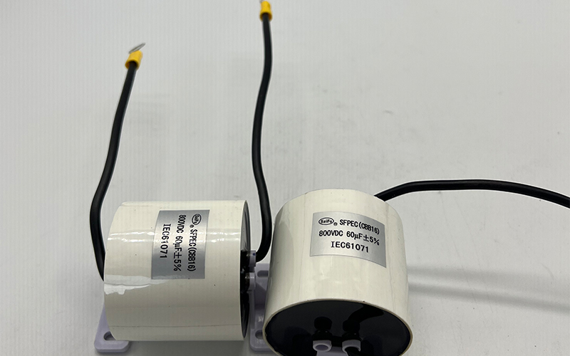 Kondensator filtra DC z falownikiem spawalniczym CBB16