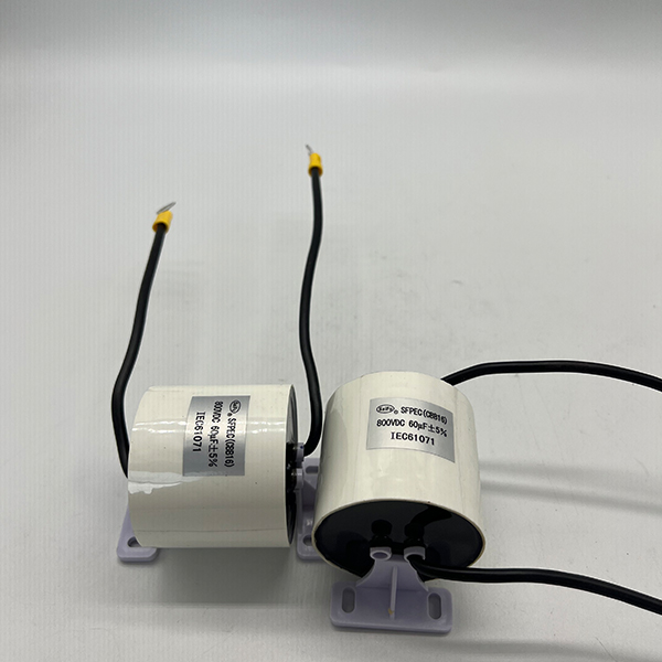 Kondensator filtra DC z falownikiem spawalniczym CBB16